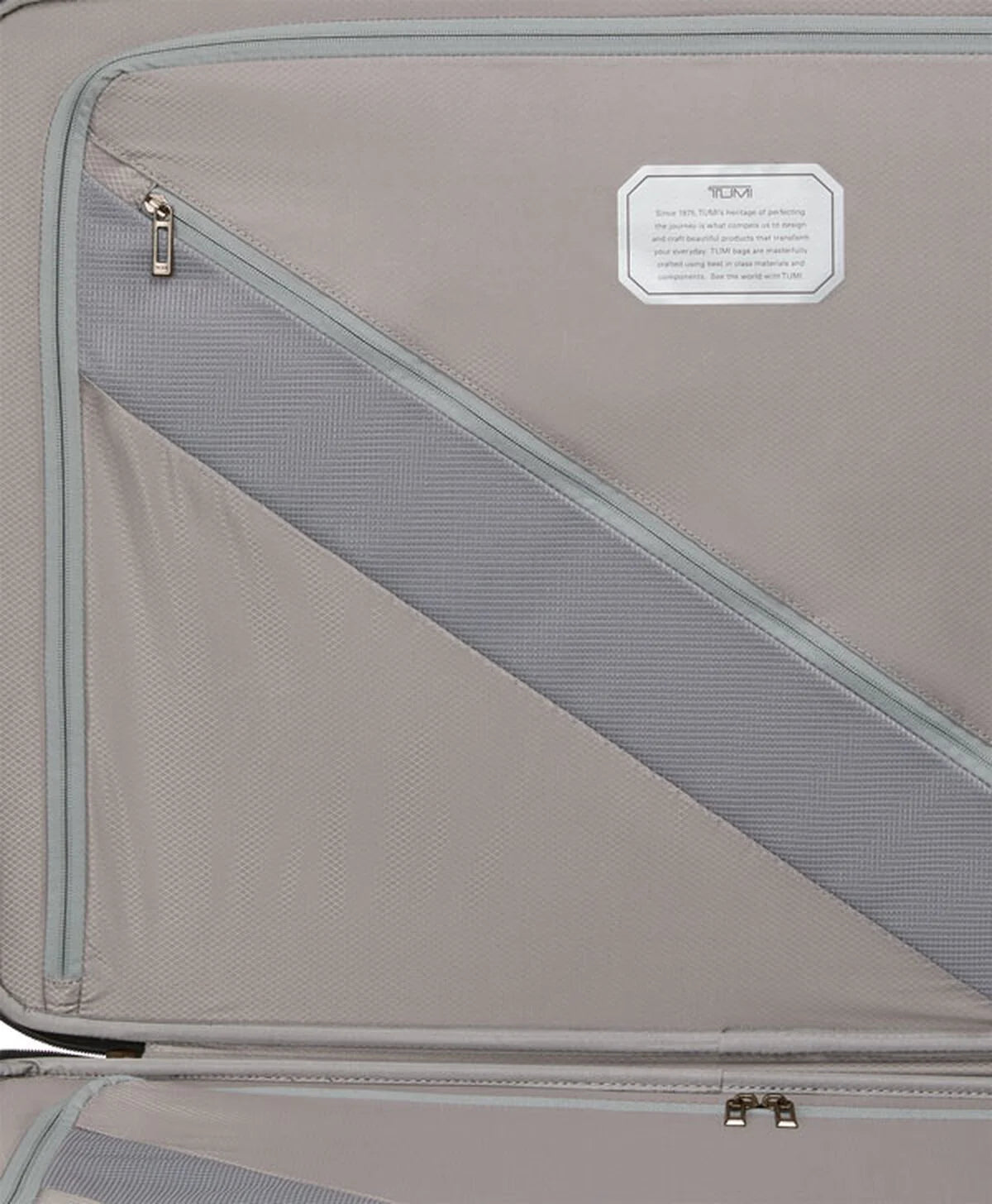 Extended Trip Checked Luggage 76 cm