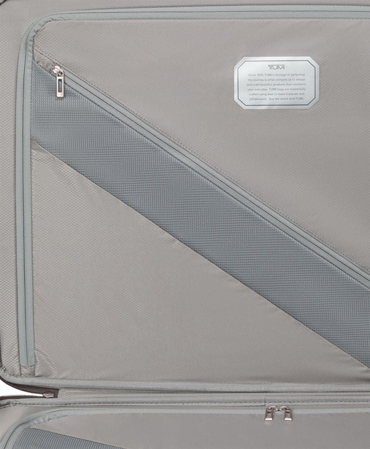 Extended Trip Checked Luggage 76 cm