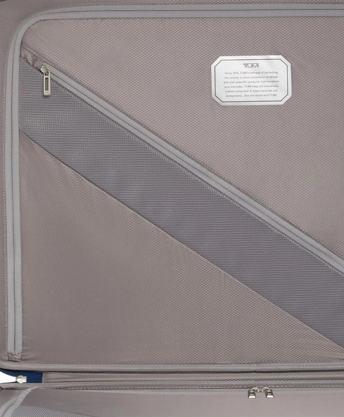 Extended Trip Checked Luggage 76 cm