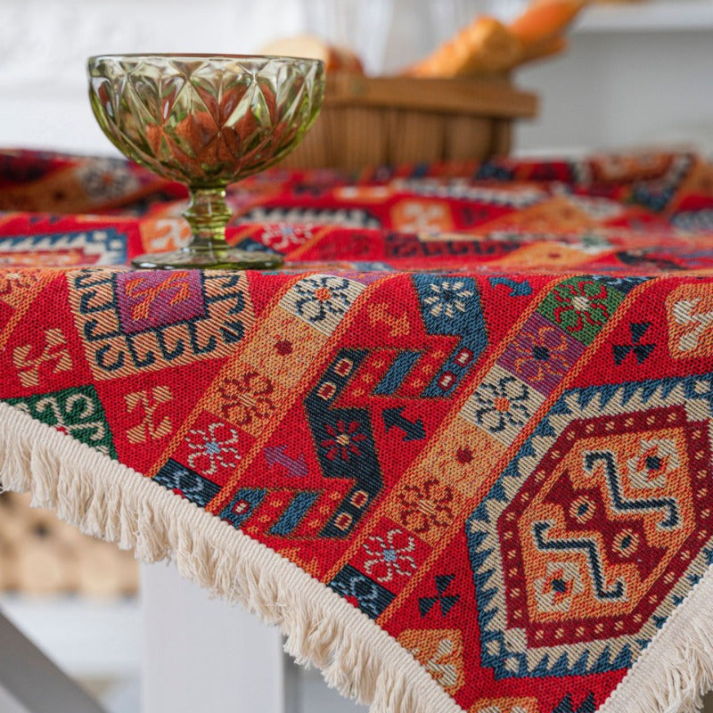 Luxurious Red Jacquard Tablecloth - Thick, Festive Christmas Design with Tassels for Dining & Parties