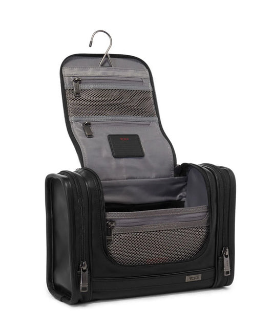 Hanging Travel Kit