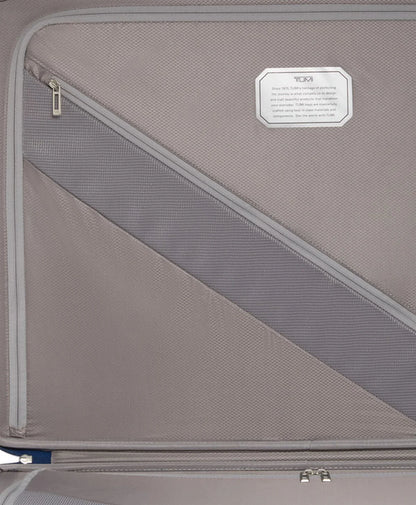 Extended Trip Checked Luggage 76 cm